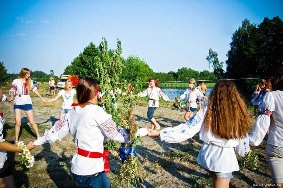 Волинські обряди Купайли