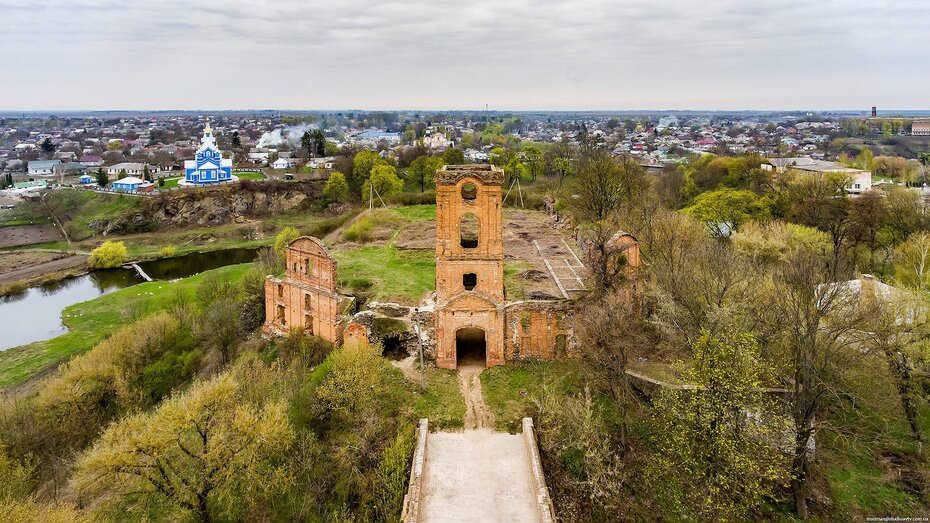 palazzo in fortezza (палац у фортеці) Юзефа Чарторийського